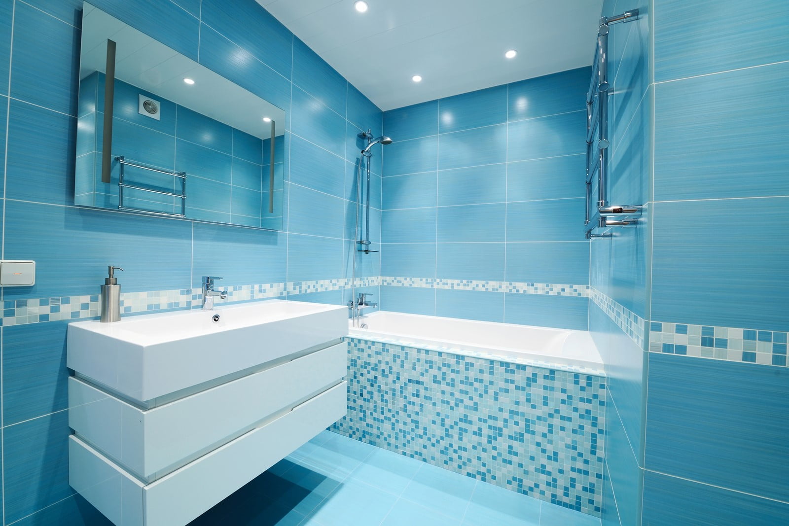 blue look - bathroom design blunders
