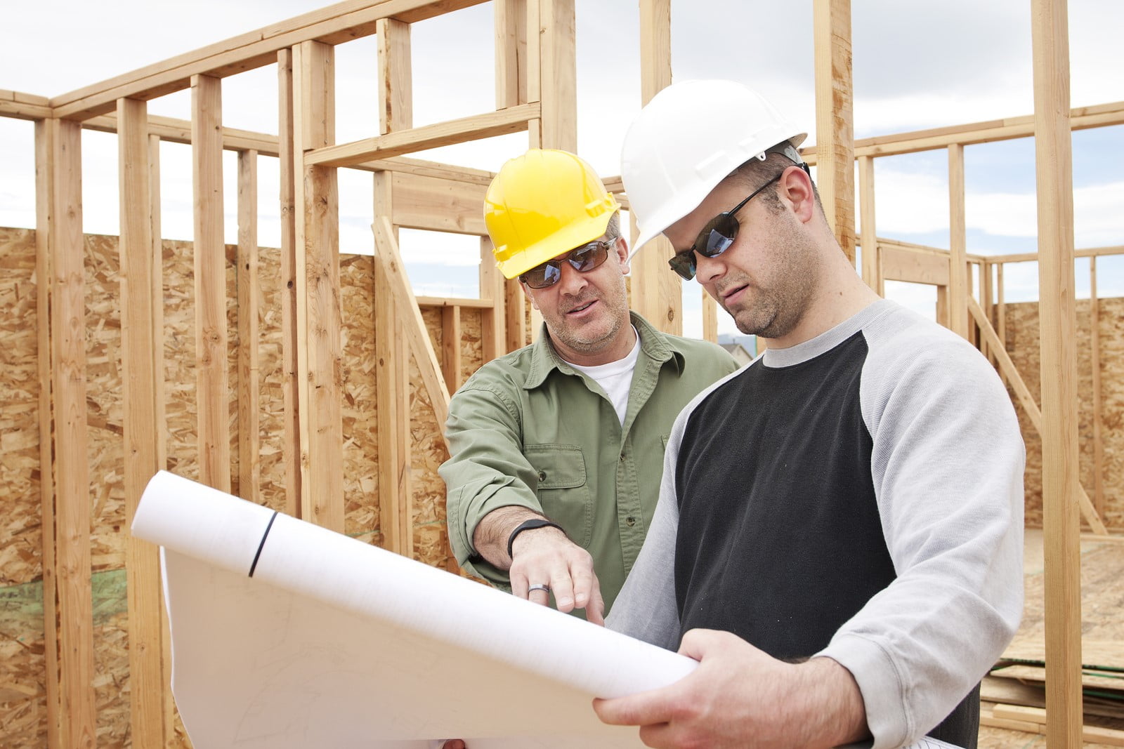 How to Hire Reputable Renovation Companies this Construction Season