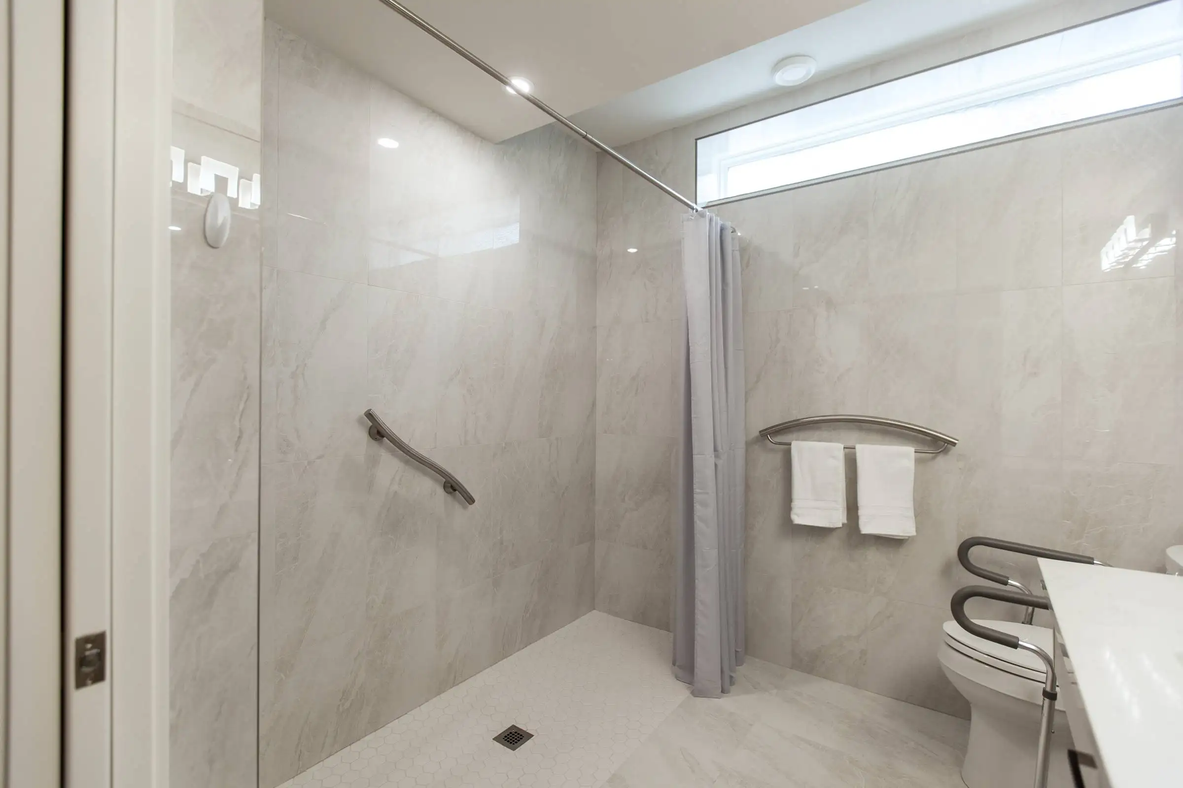Edgemont, Calgary, Alberta Renovation Photo Gallery - 17