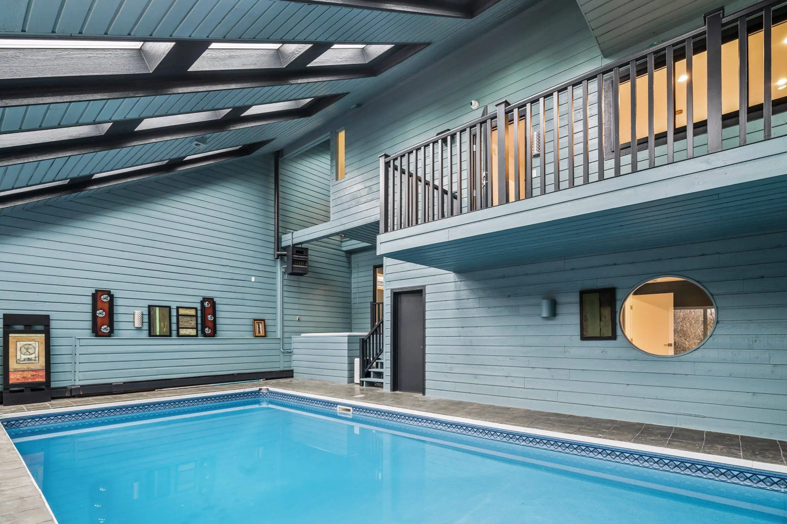 Strathcona, Calgary, Alberta Renovation Photo Gallery - 26
