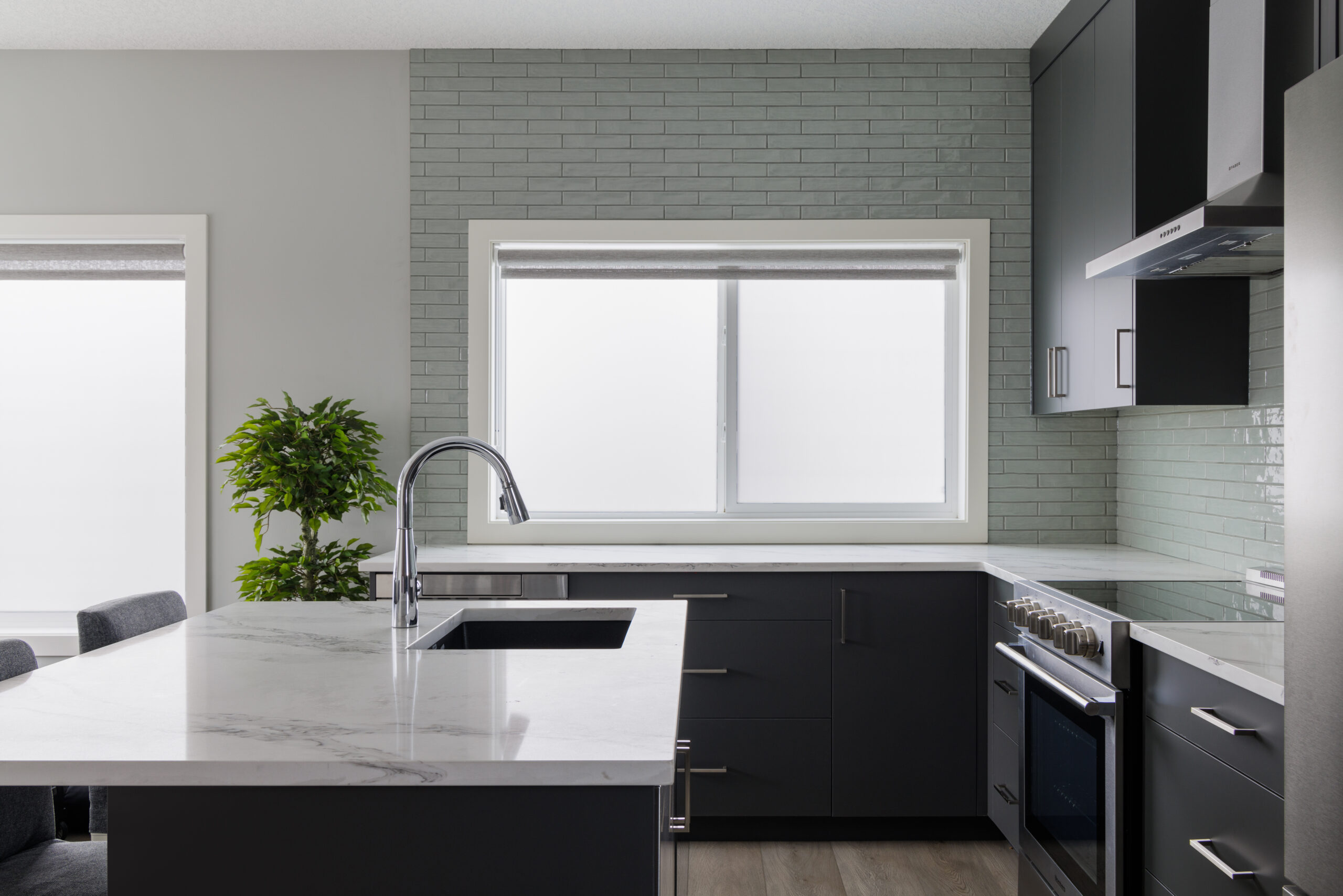 Lake Bonavista Laneway Home, Calgary, Alberta Renovation Photo Gallery - 12
