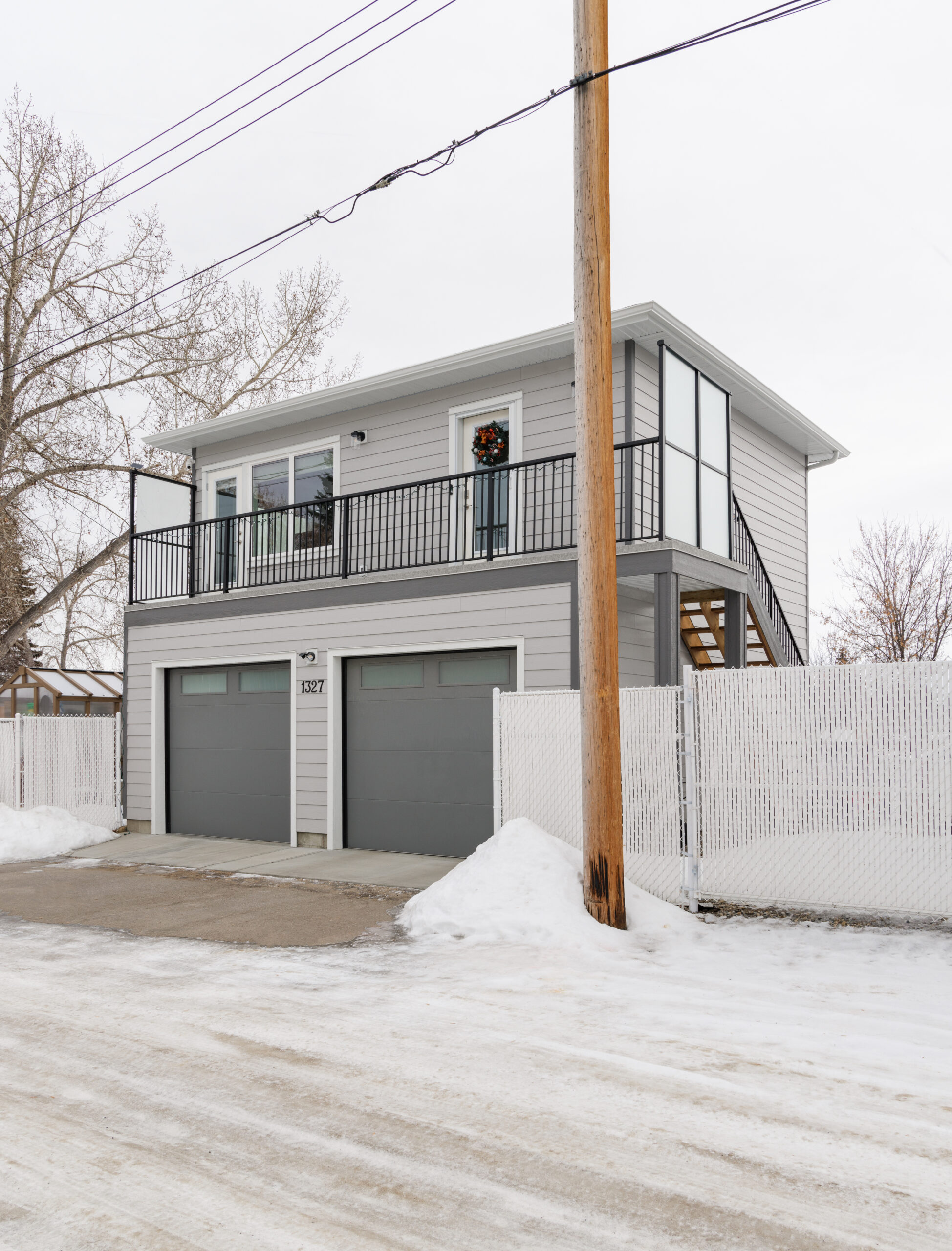 Lake Bonavista Laneway Home, Calgary, Alberta Renovation Photo Gallery - 23