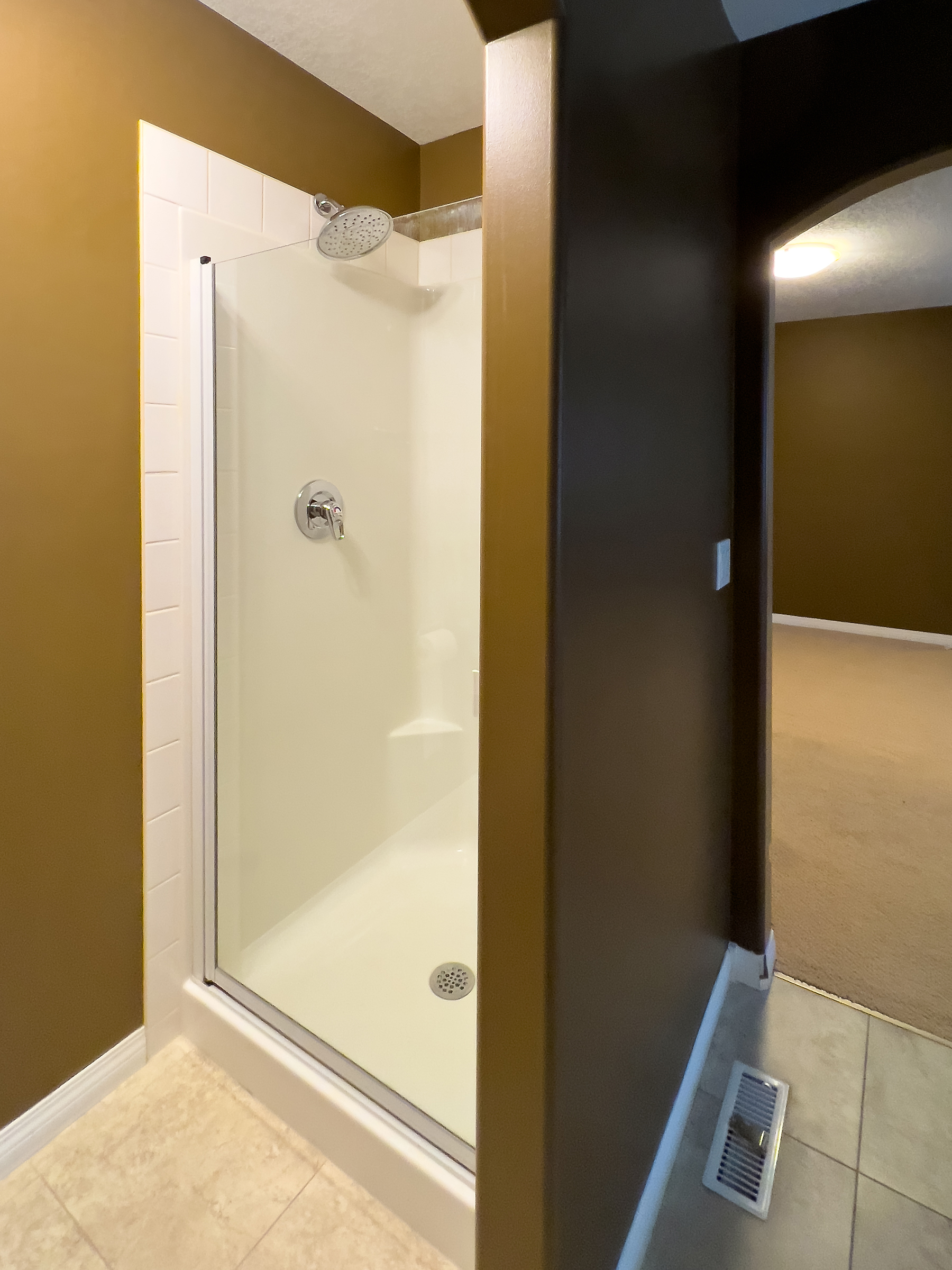 Douglasdale, Calgary, Alberta Renovation Photo Gallery - 23