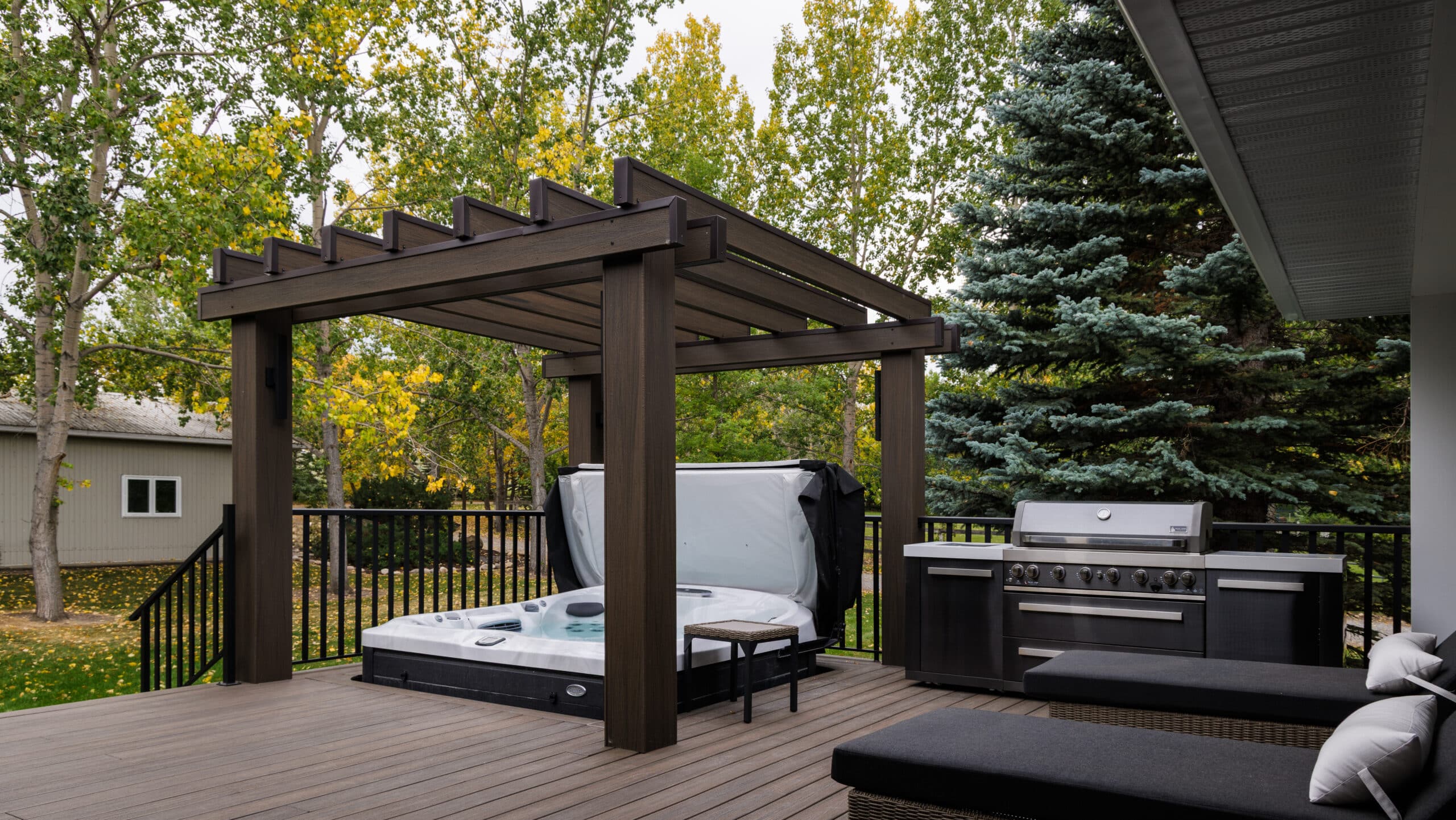 Heritage Pointe, Alberta Renovation Photo Gallery 64 - 07