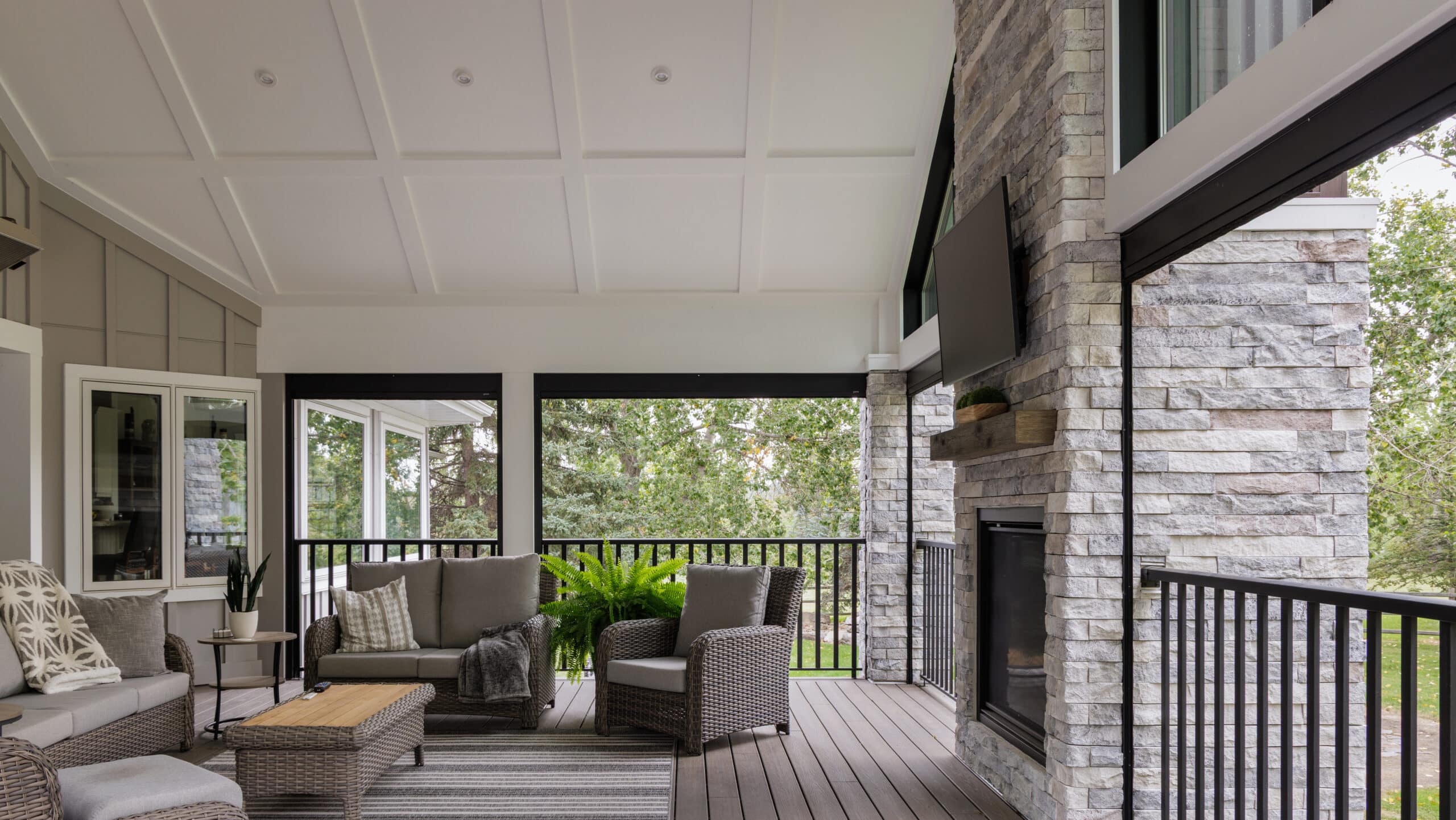 Heritage Pointe, Alberta Renovation Photo Gallery 64 - 11
