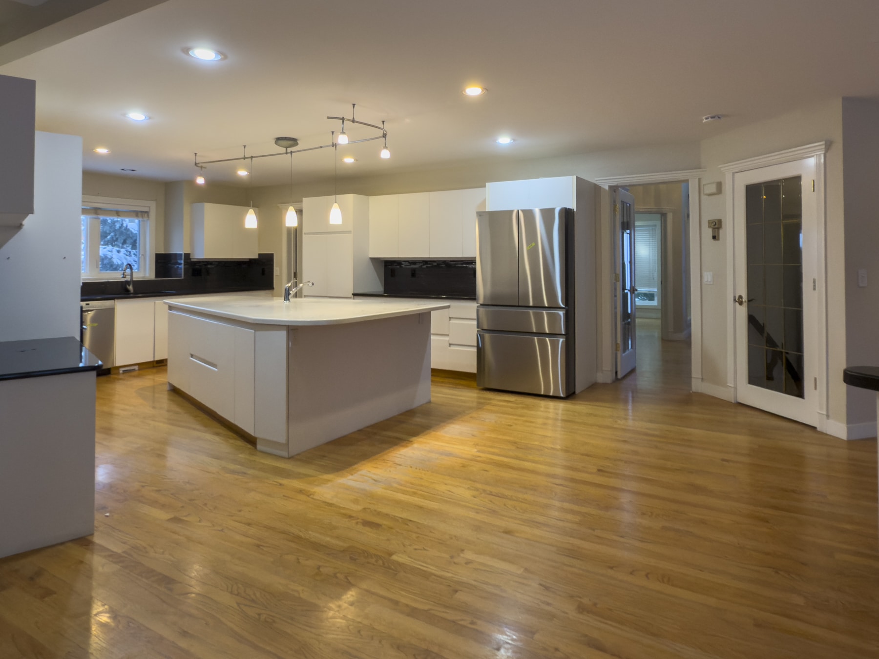 Christie Park Calgary, Alberta Renovation Photo Gallery - 066 - 04