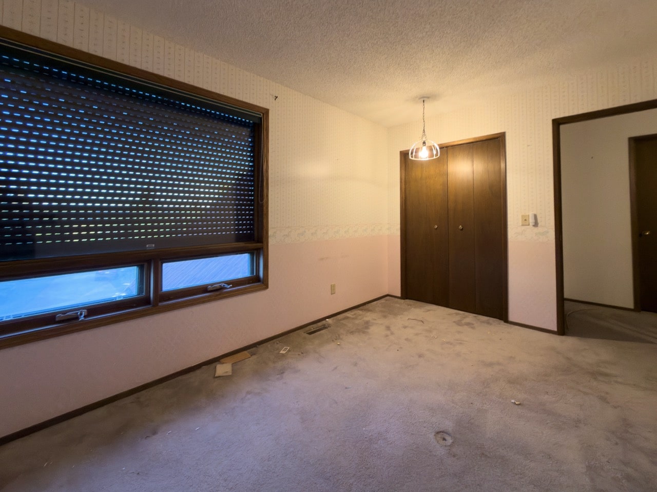 Priddis, Alberta Renovation Photo Gallery - 065 - kitchen before